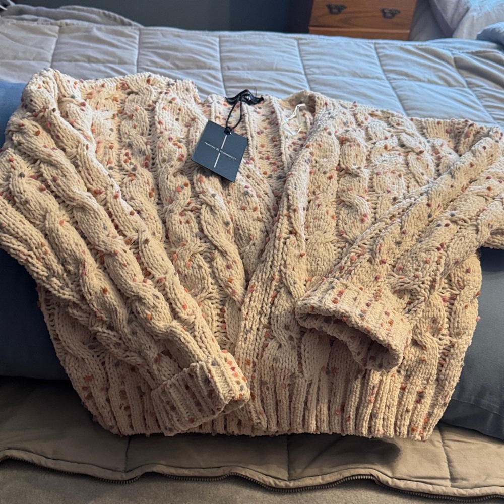 moon & madison Speckled Cable Knit Cardigan
